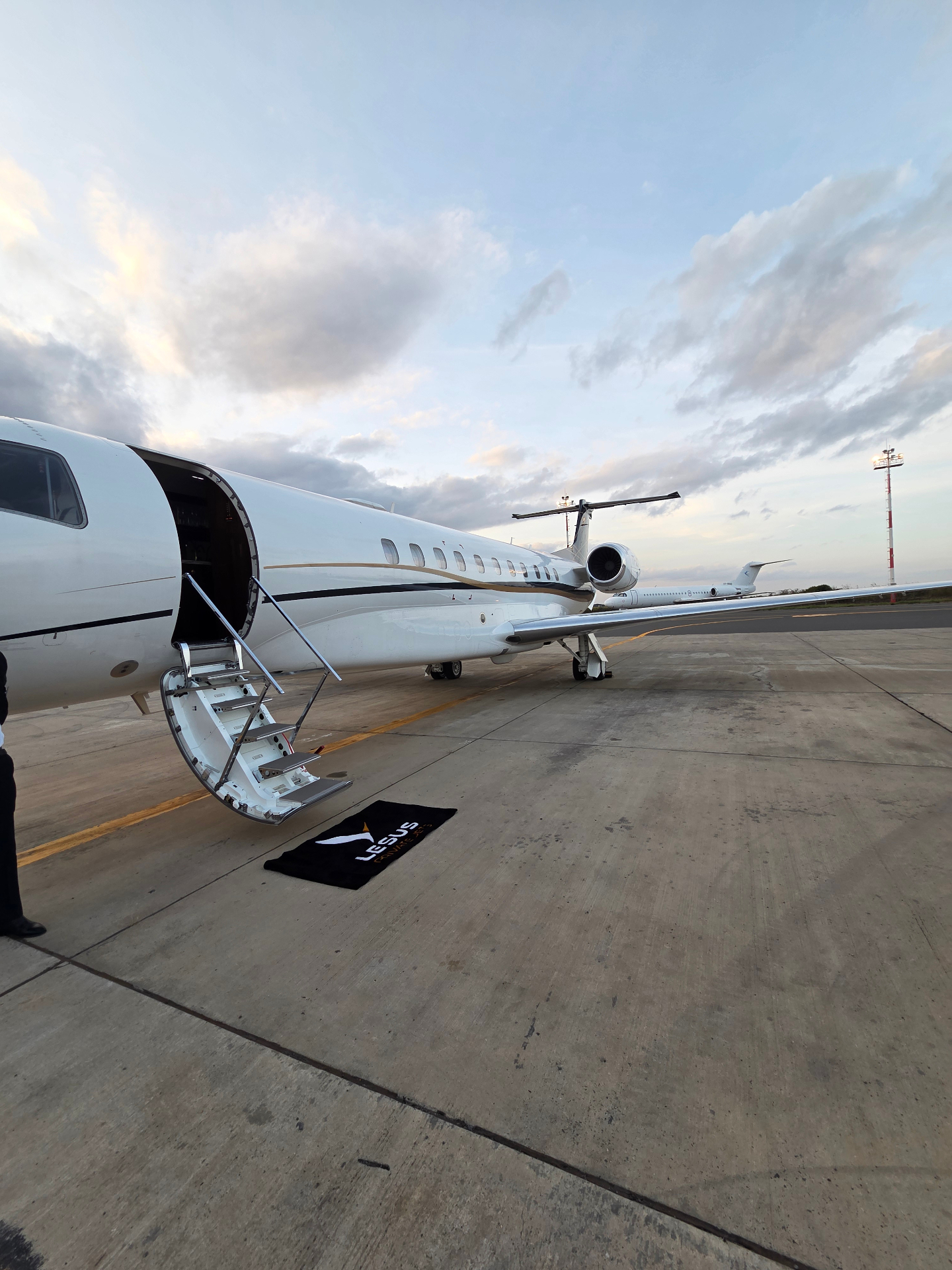 Embraer Legacy 650